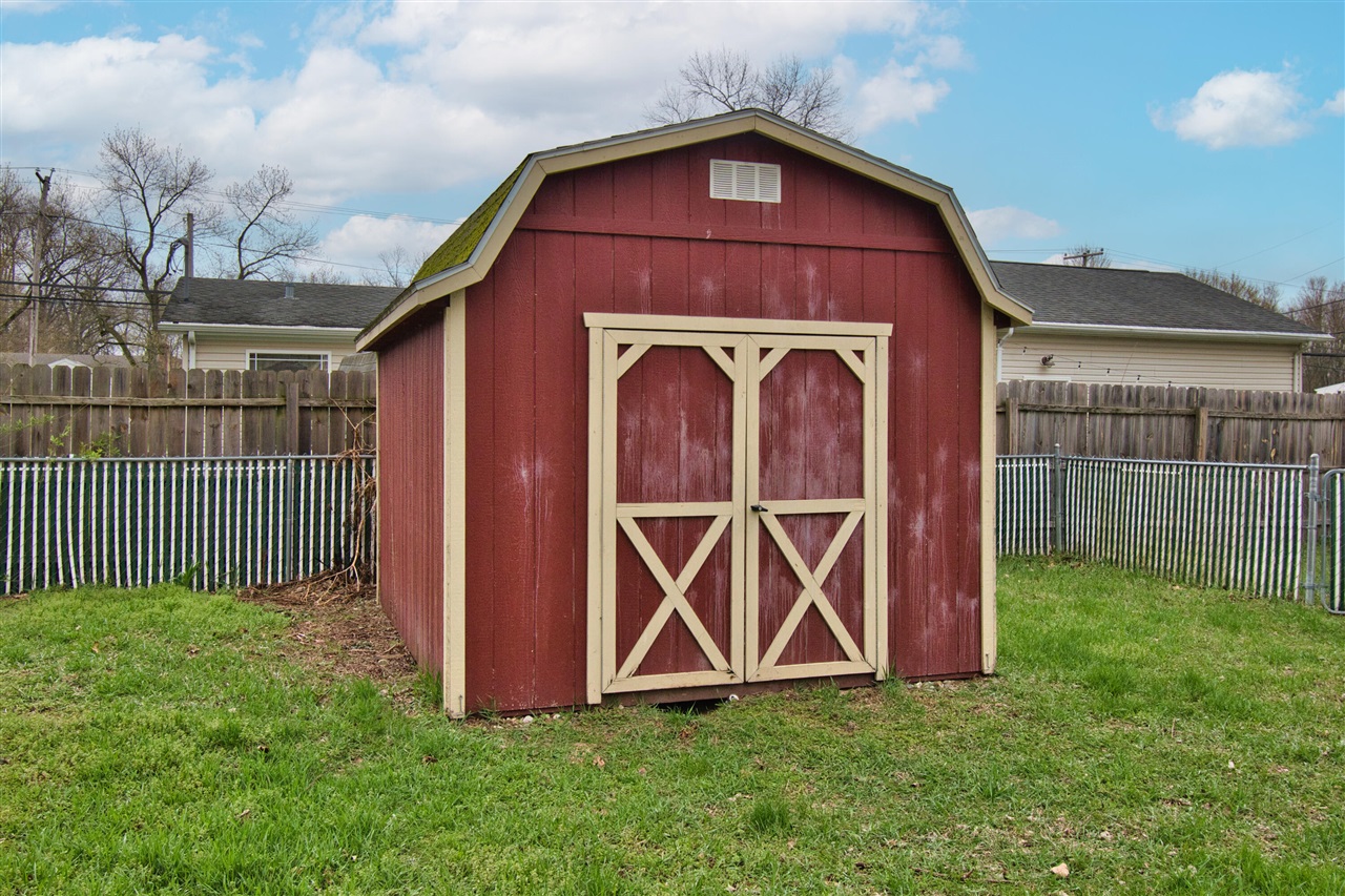 261 Marks Street, Niles, MI, 49120-4104
