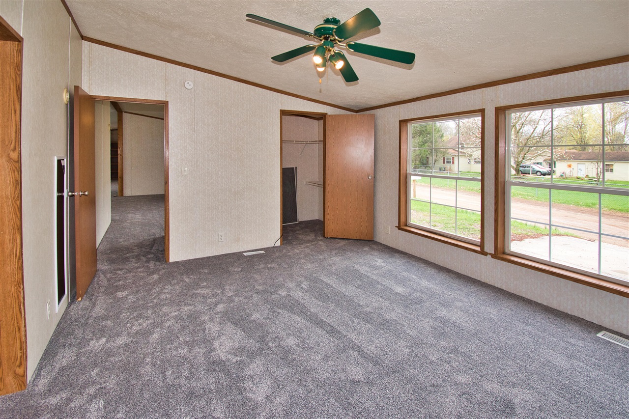 261 Marks Street, Niles, MI, 49120-4104