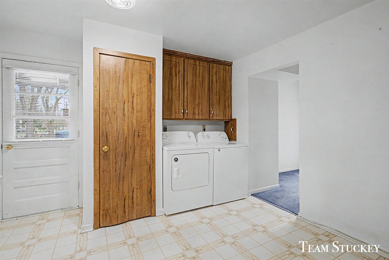 617 Vernon Avenue, Lansing, MI, 48910-4634