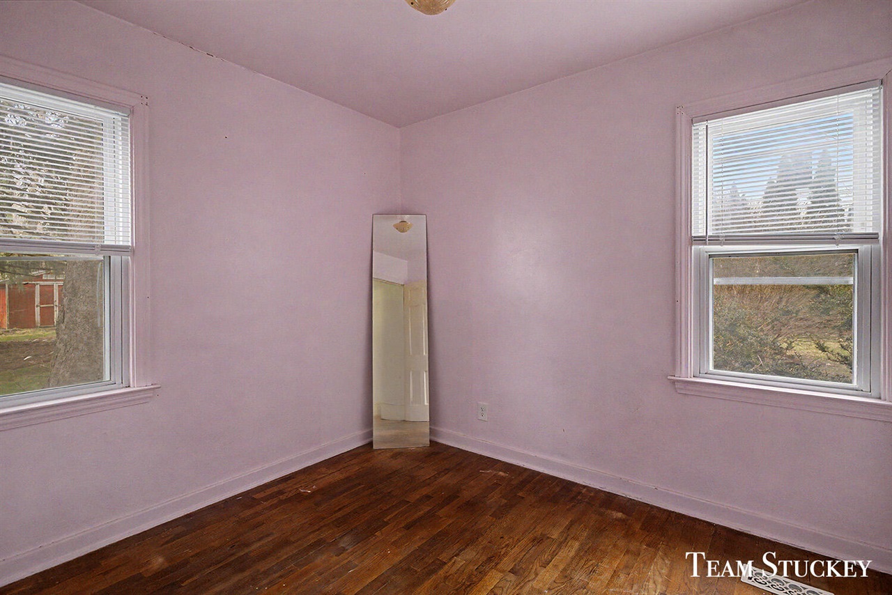 617 Vernon Avenue, Lansing, MI, 48910-4634