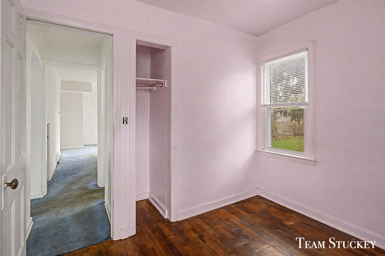 617 Vernon Avenue, Lansing, MI, 48910-4634