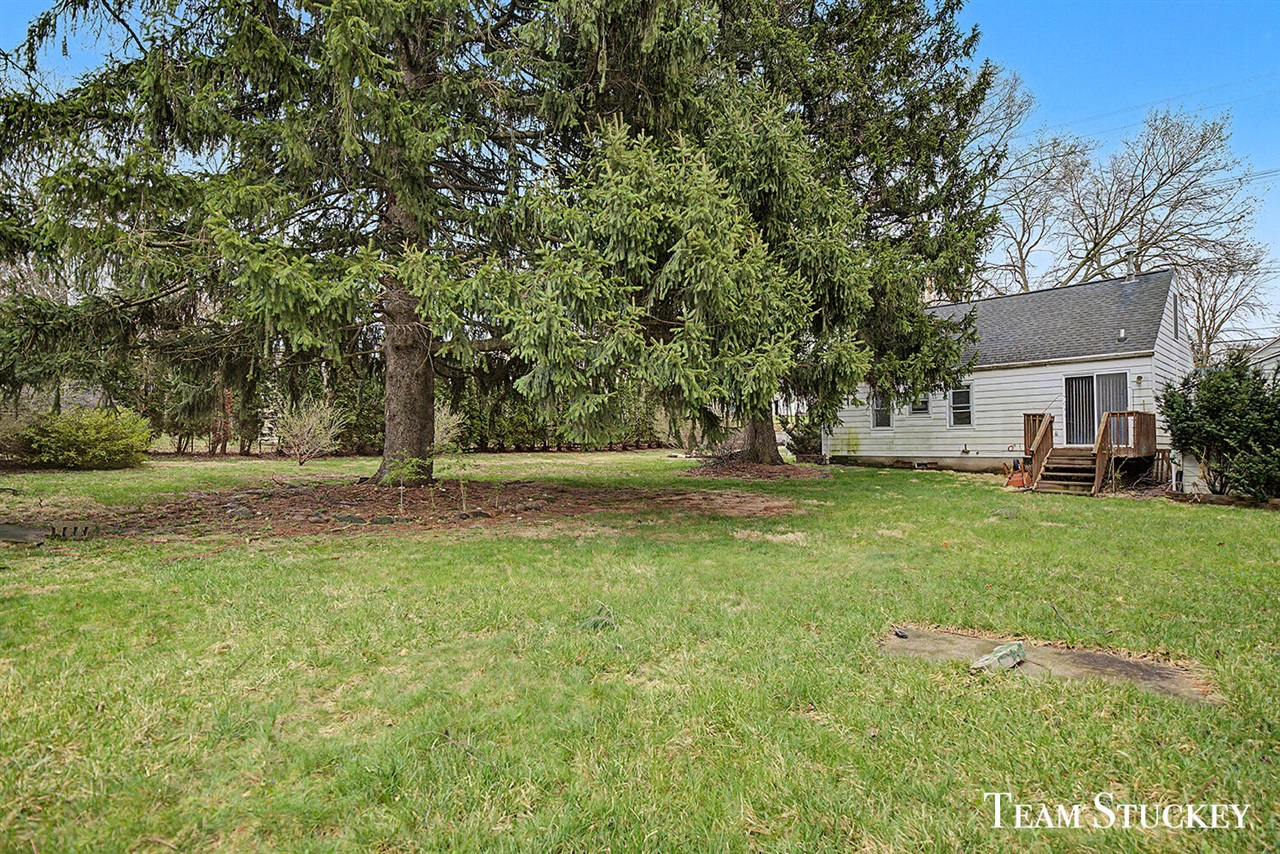 617 Vernon Avenue, Lansing, MI, 48910-4634