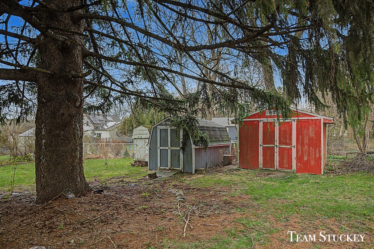 617 Vernon Avenue, Lansing, MI, 48910-4634