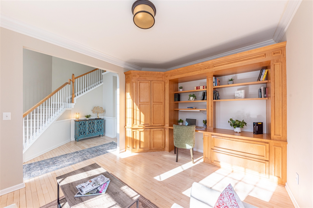 2130 Springwood Court, Ann Arbor, MI, 48103-2396