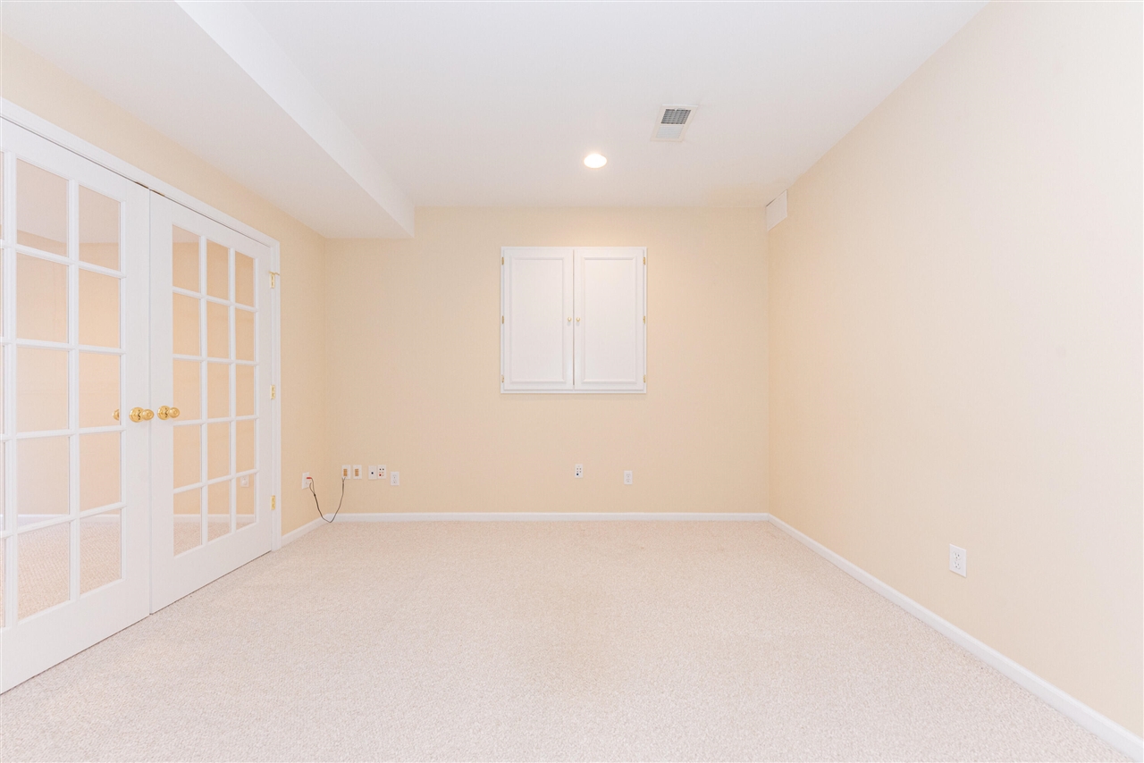 2130 Springwood Court, Ann Arbor, MI, 48103-2396