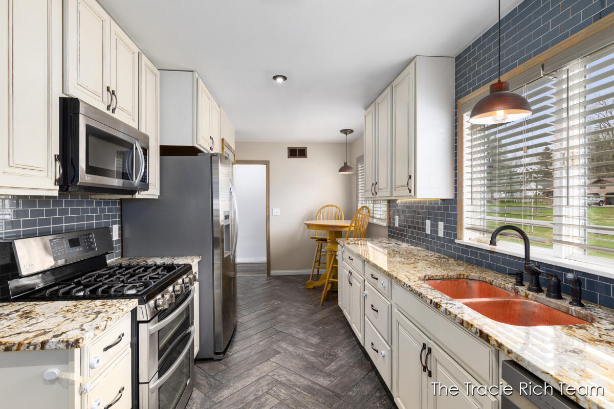 8121 S Youngman Road, Greenville, MI, 48838