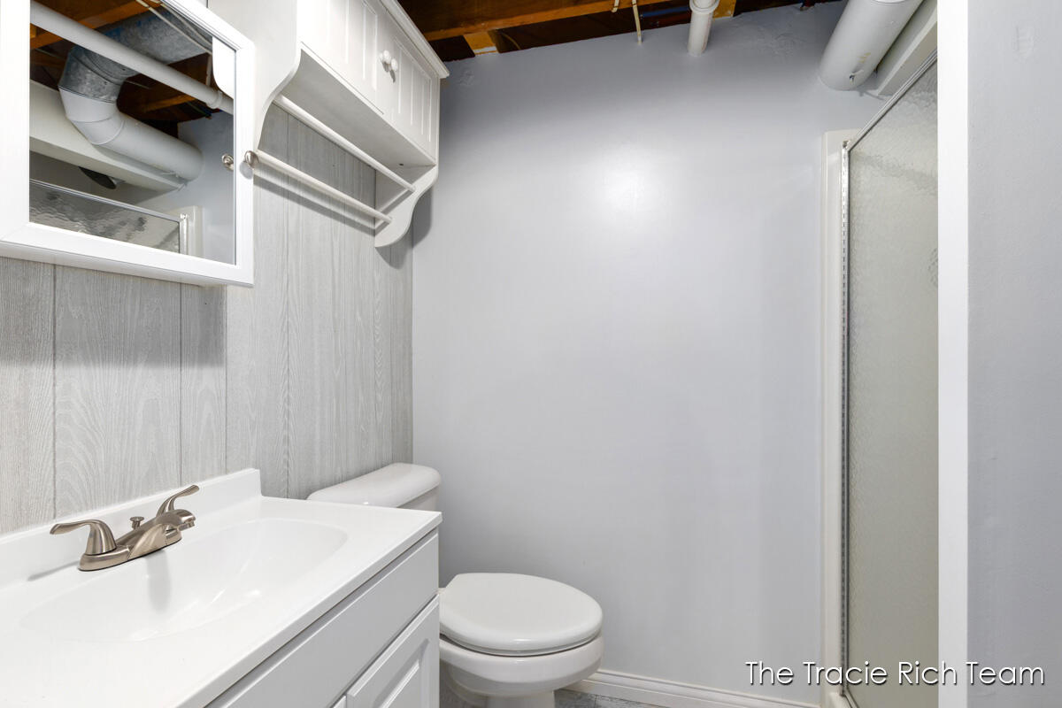 8121 S Youngman Road, Greenville, MI, 48838