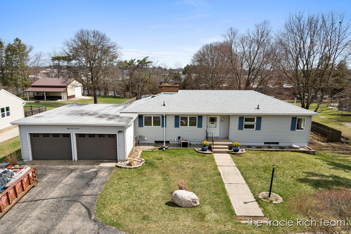 8121 S Youngman Road, Greenville, MI, 48838