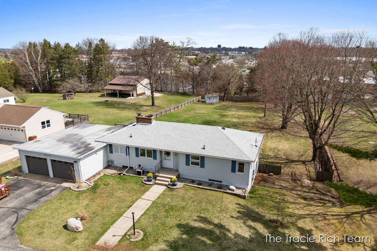 8121 S Youngman Road, Greenville, MI, 48838