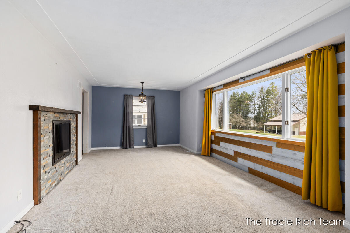 8121 S Youngman Road, Greenville, MI, 48838