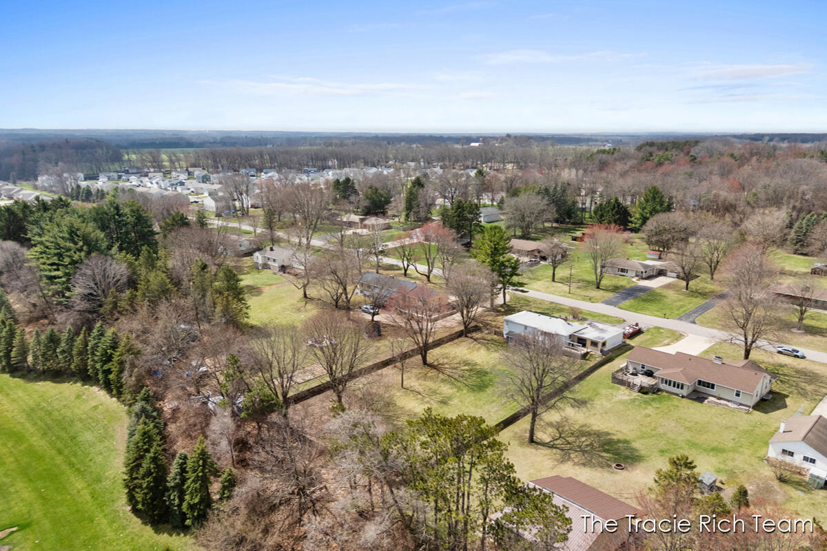 8121 S Youngman Road, Greenville, MI, 48838