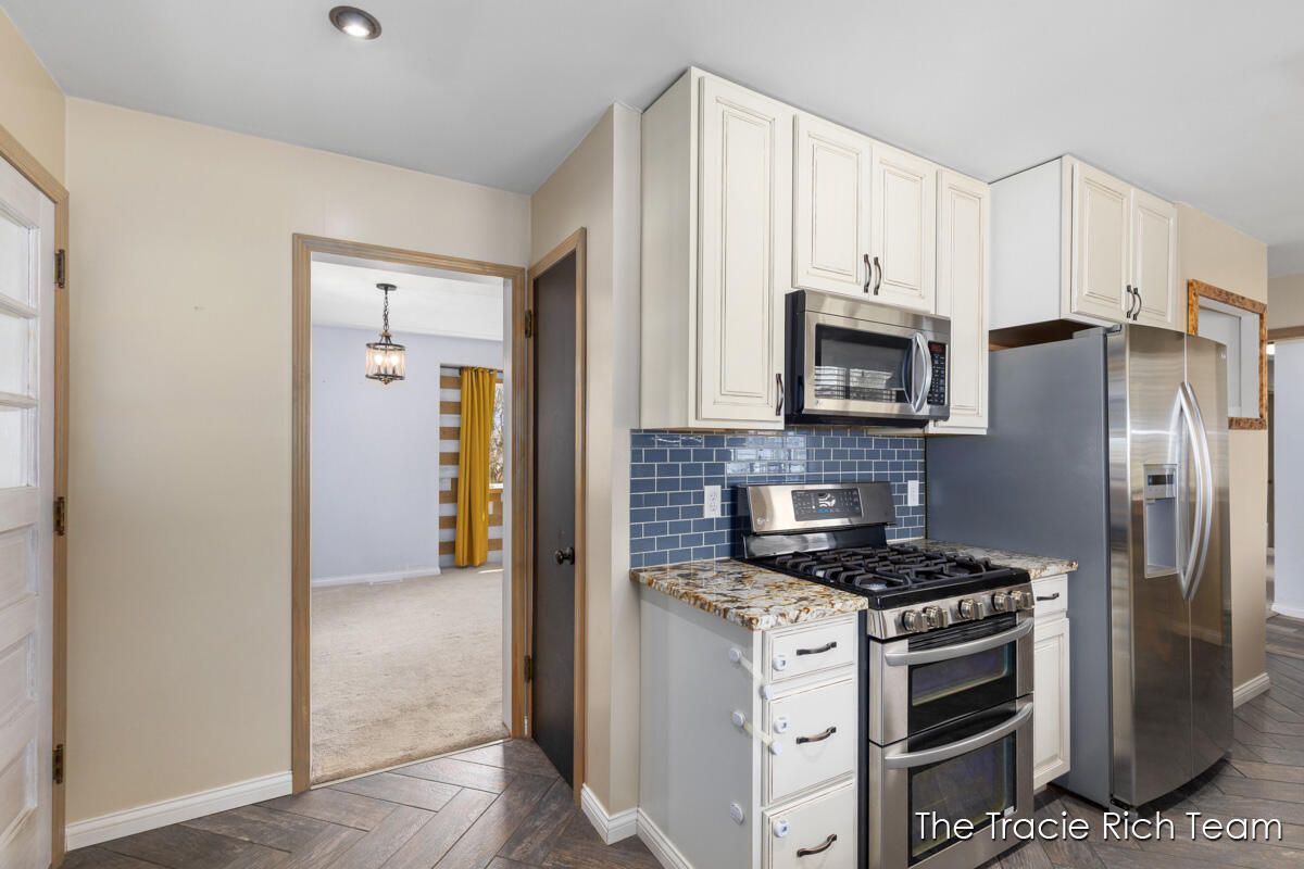 8121 S Youngman Road, Greenville, MI, 48838