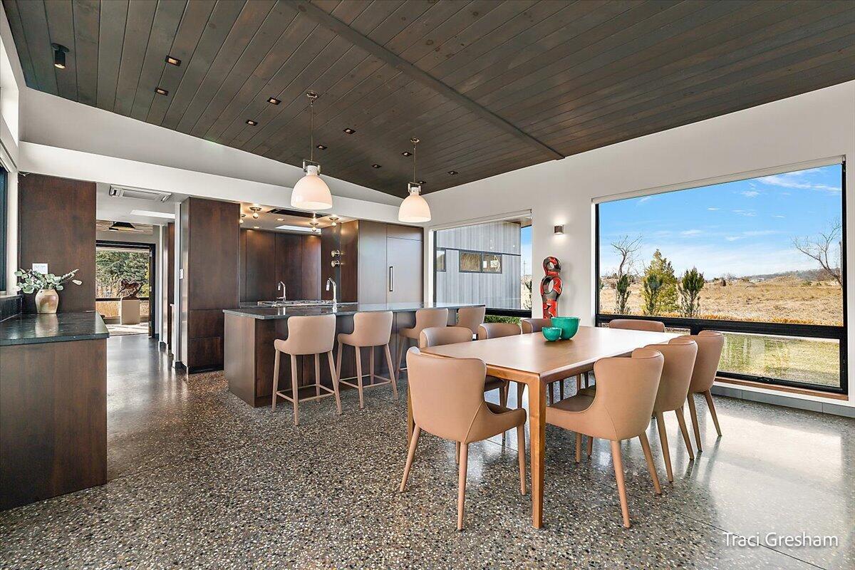 20028 North Shore Drive, Spring Lake, MI, 49456-9423