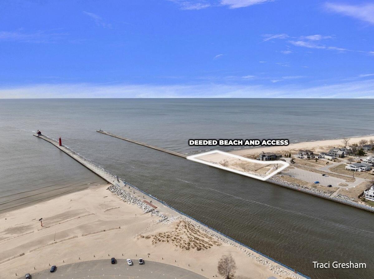 20028 North Shore Drive, Spring Lake, MI, 49456-9423