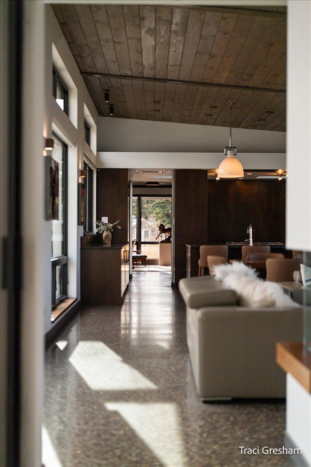 20028 North Shore Drive, Spring Lake, MI, 49456-9423