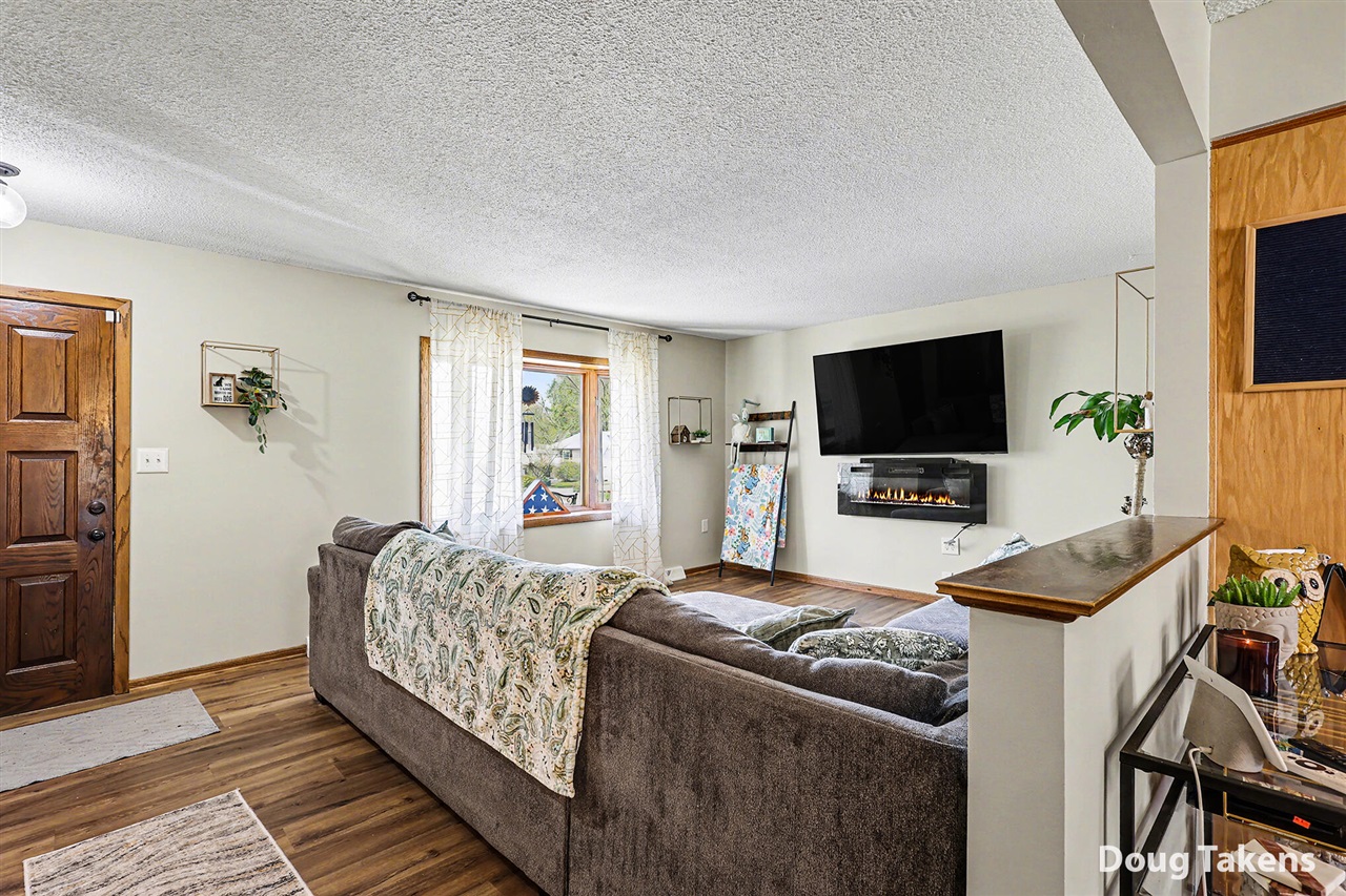 1750 Jason Court, Jenison, MI, 49428