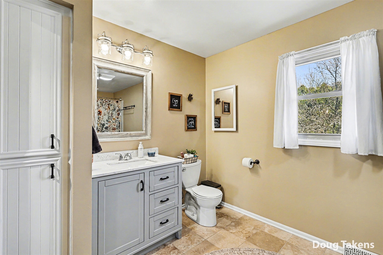 1750 Jason Court, Jenison, MI, 49428