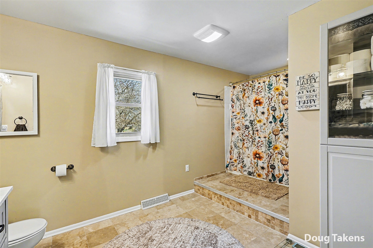 1750 Jason Court, Jenison, MI, 49428