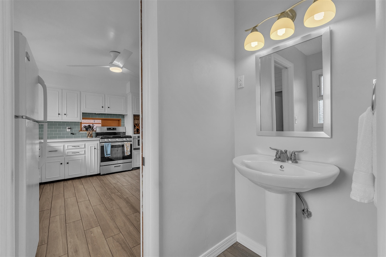 1717 Waverly Road, Ann Arbor, MI, 48103-5649