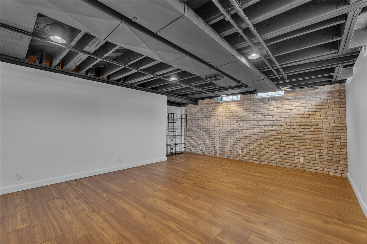 1717 Waverly Road, Ann Arbor, MI, 48103-5649