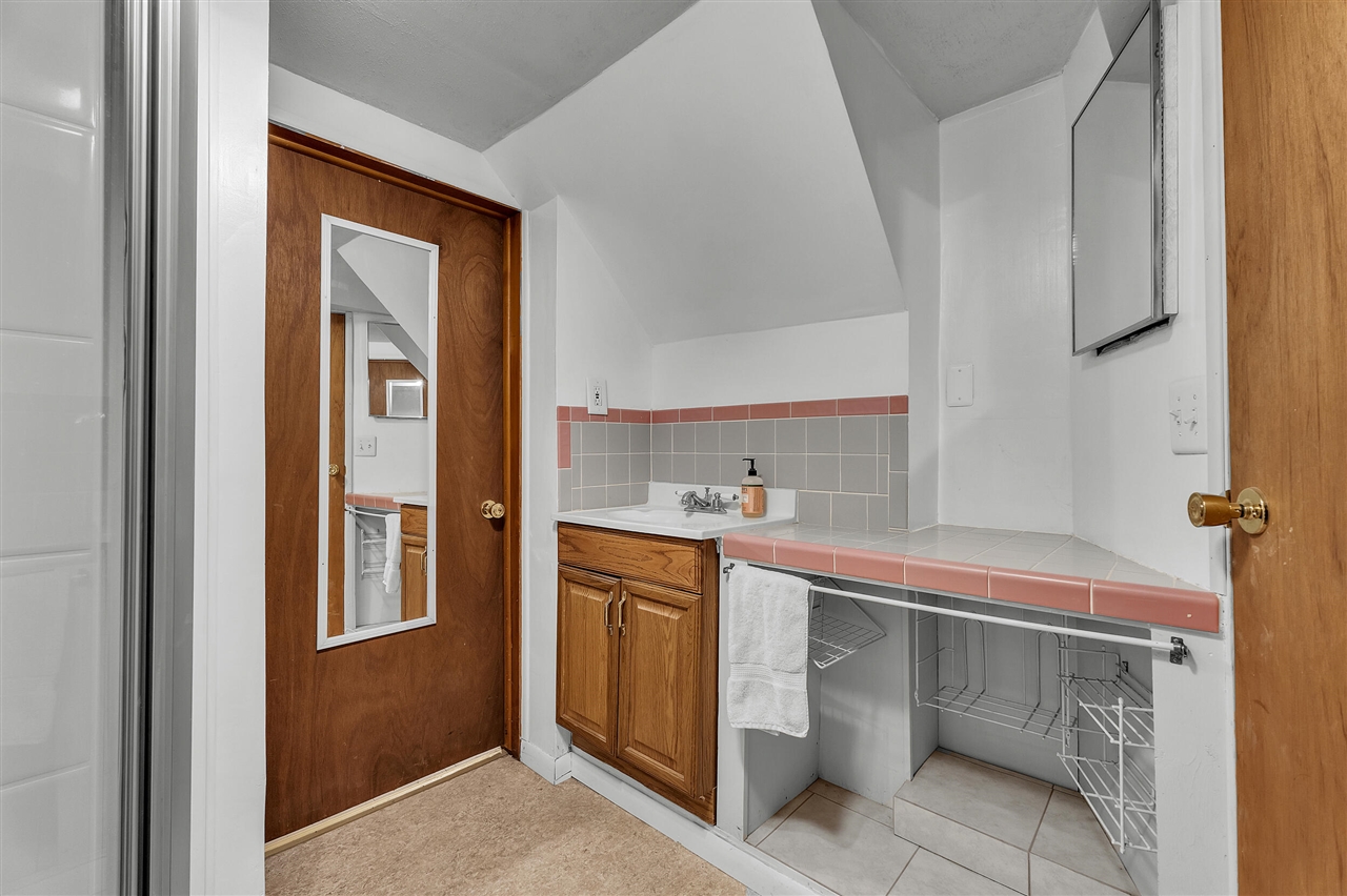 1717 Waverly Road, Ann Arbor, MI, 48103-5649
