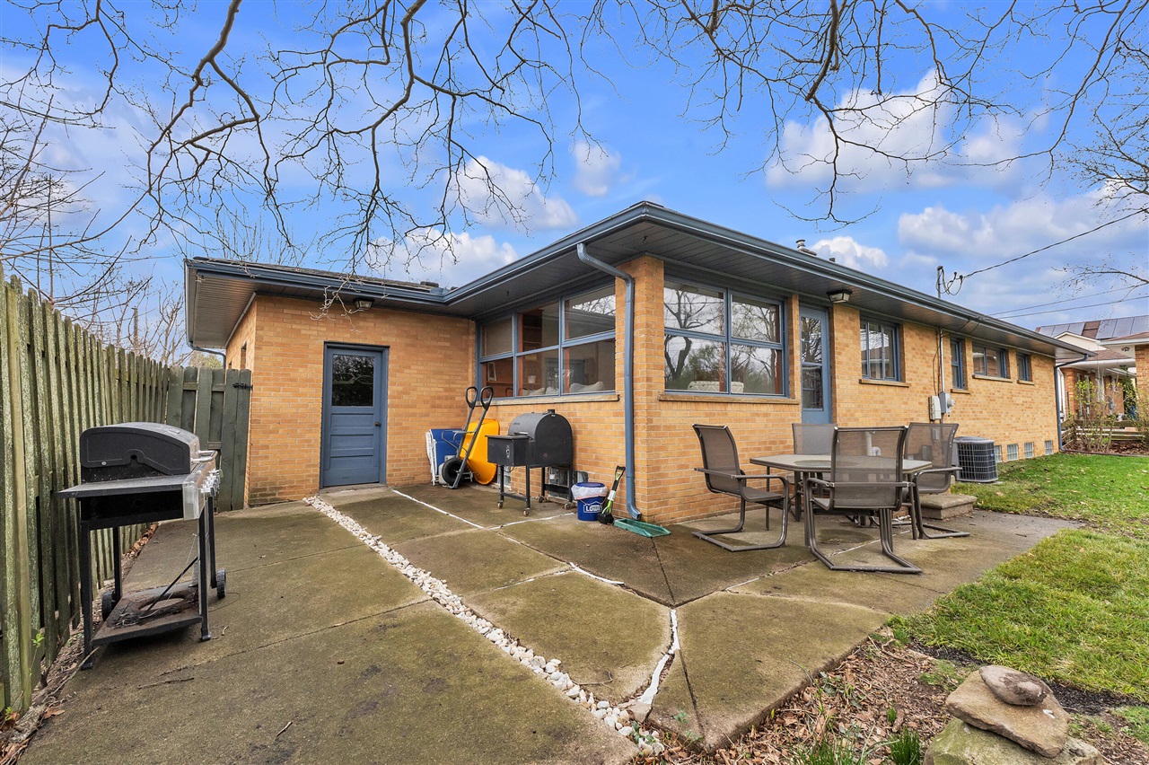 1717 Waverly Road, Ann Arbor, MI, 48103-5649