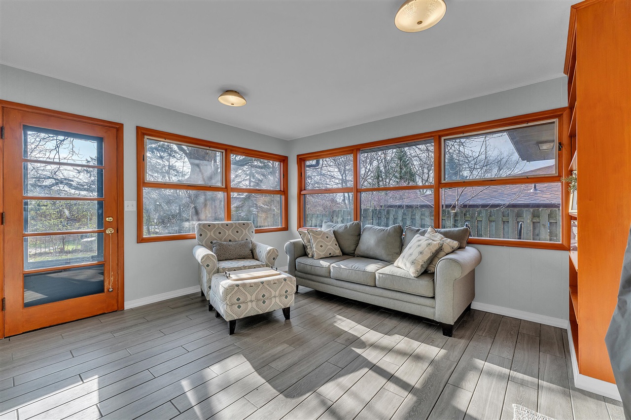1717 Waverly Road, Ann Arbor, MI, 48103-5649