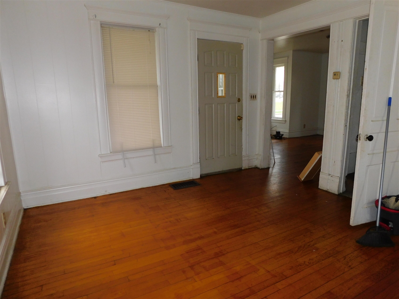 926 Cottage Avenue, Kalamazoo, MI, 49001-3011