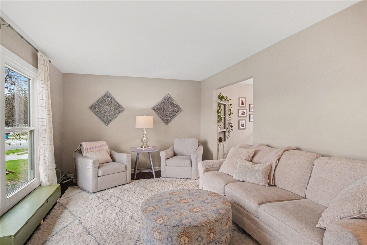 227 Ann Street, Coopersville, MI, 49404-1166
