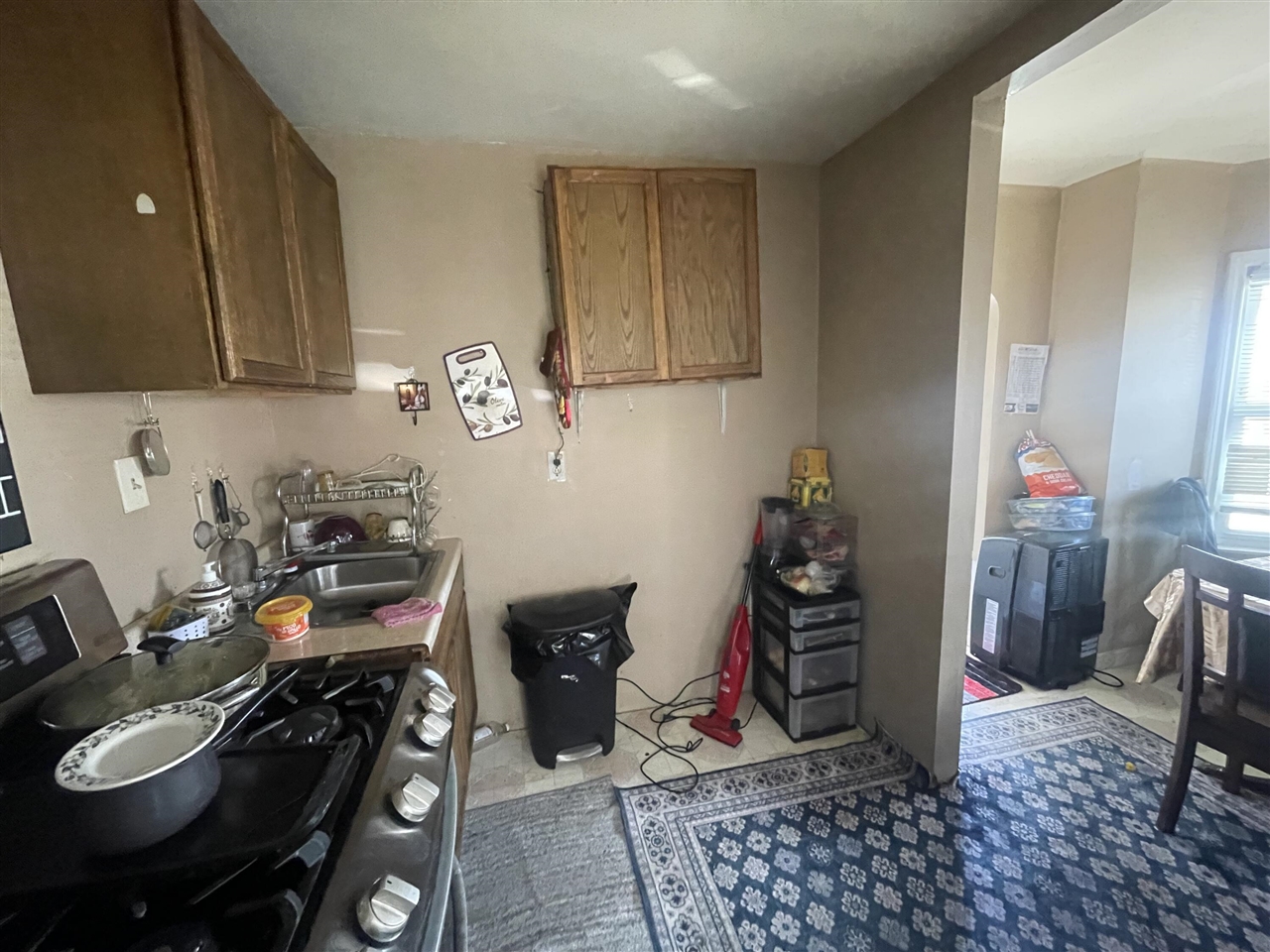 6761 Archdale Street, Detroit, MI, 48228-3570