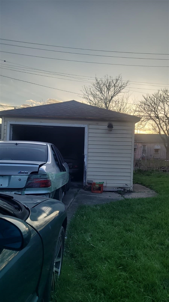 6761 Archdale Street, Detroit, MI, 48228-3570