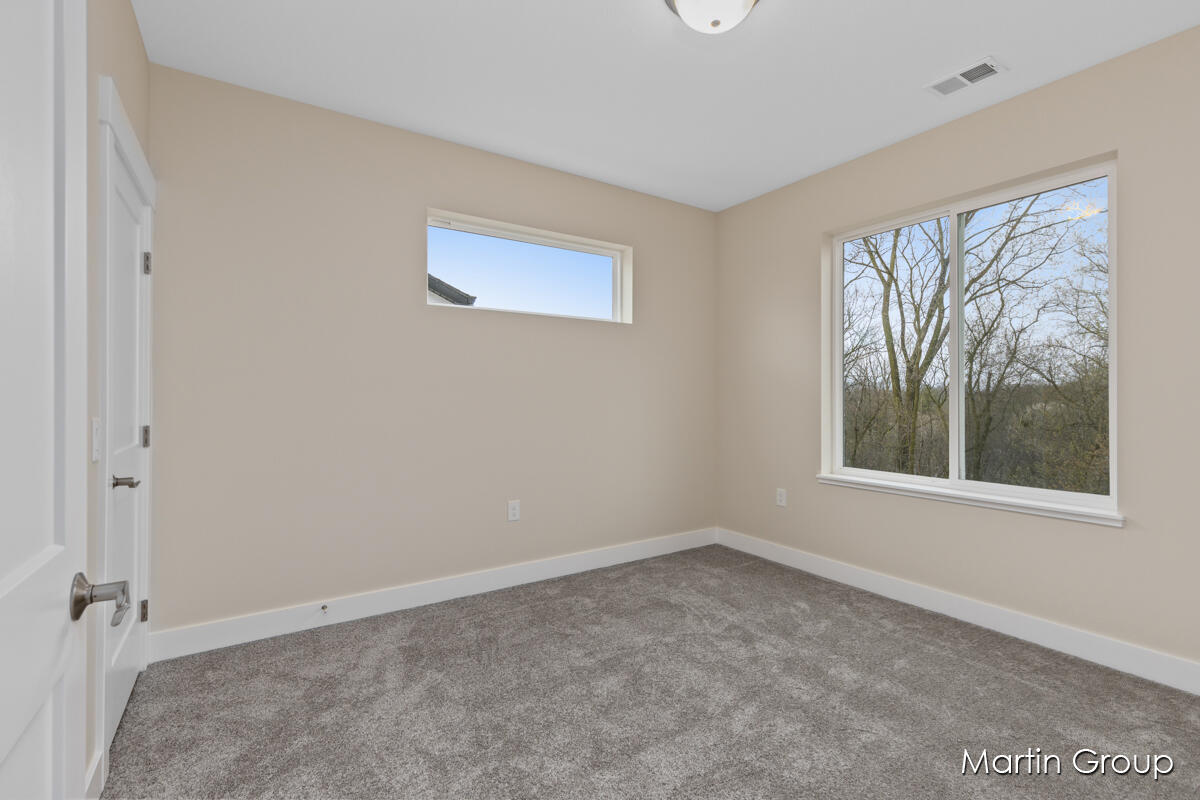 2213 Watertown Way, Grand Rapids, MI, 49505