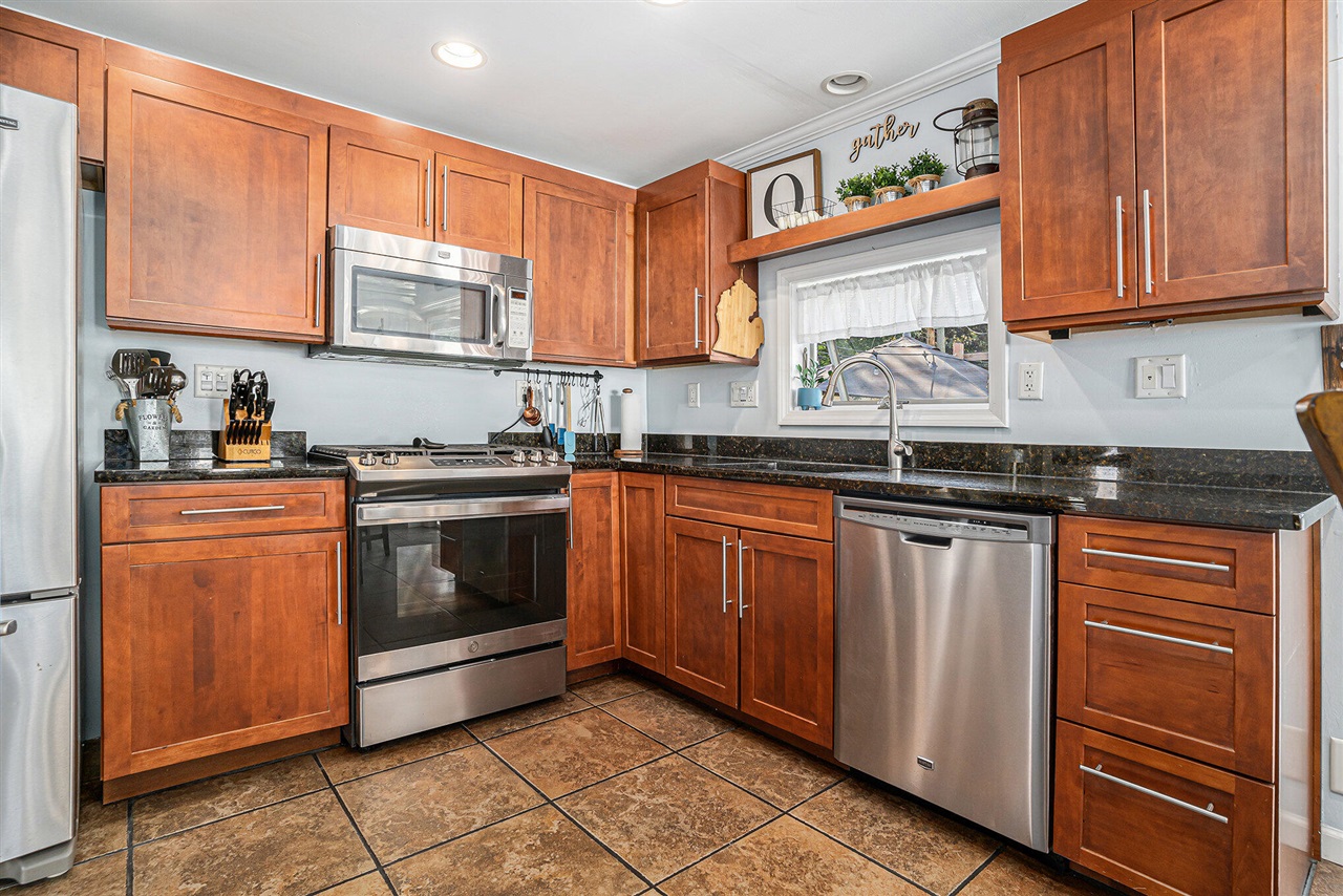 1805 Wisconsin Street, Grand Haven, MI, 49417-2571