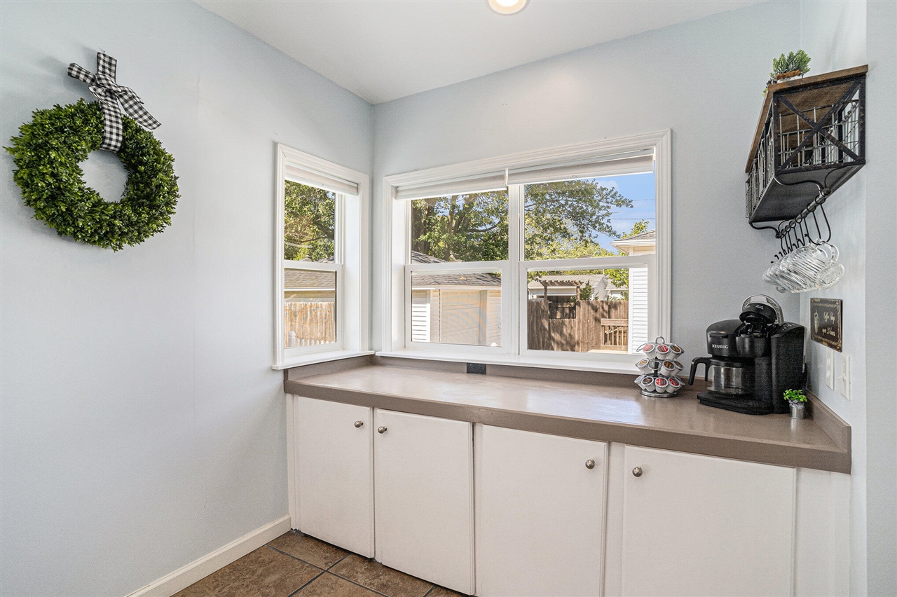 1805 Wisconsin Street, Grand Haven, MI, 49417-2571