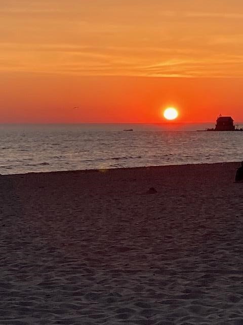 1805 Wisconsin Street, Grand Haven, MI, 49417-2571