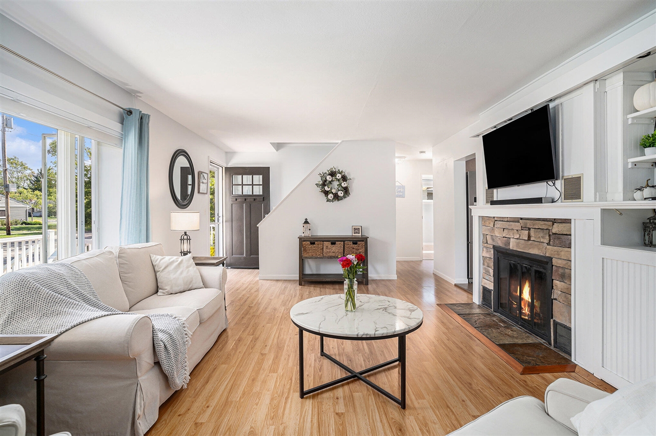 1805 Wisconsin Street, Grand Haven, MI, 49417-2571