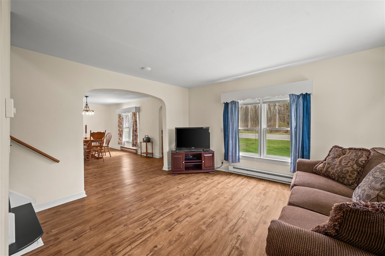 13690 Cleveland Avenue, Buchanan, MI, 49107-9337