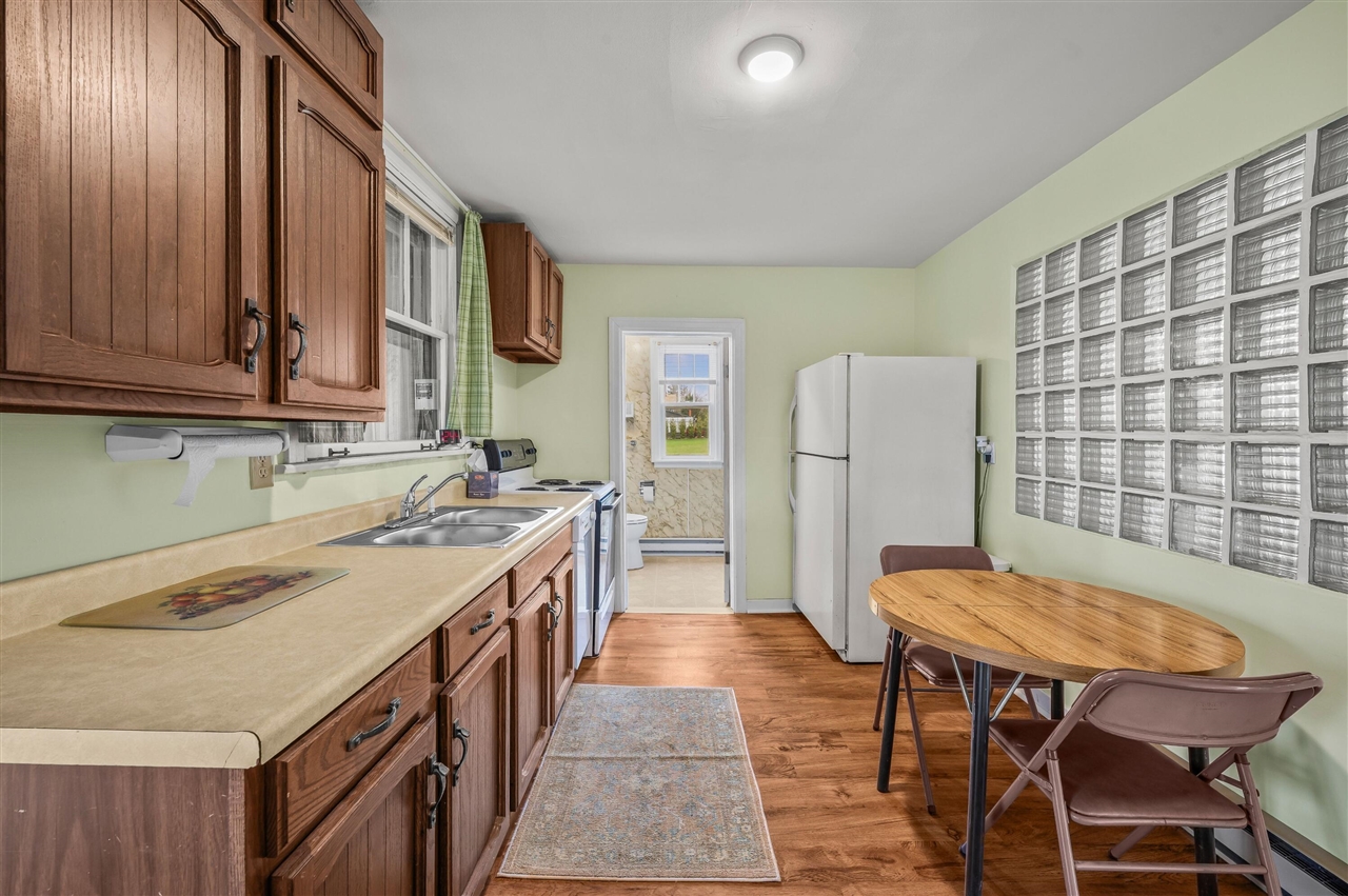 13690 Cleveland Avenue, Buchanan, MI, 49107-9337