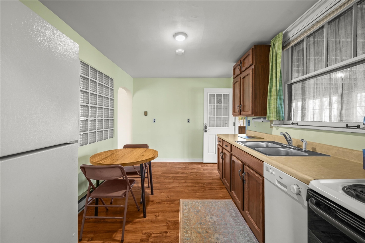 13690 Cleveland Avenue, Buchanan, MI, 49107-9337