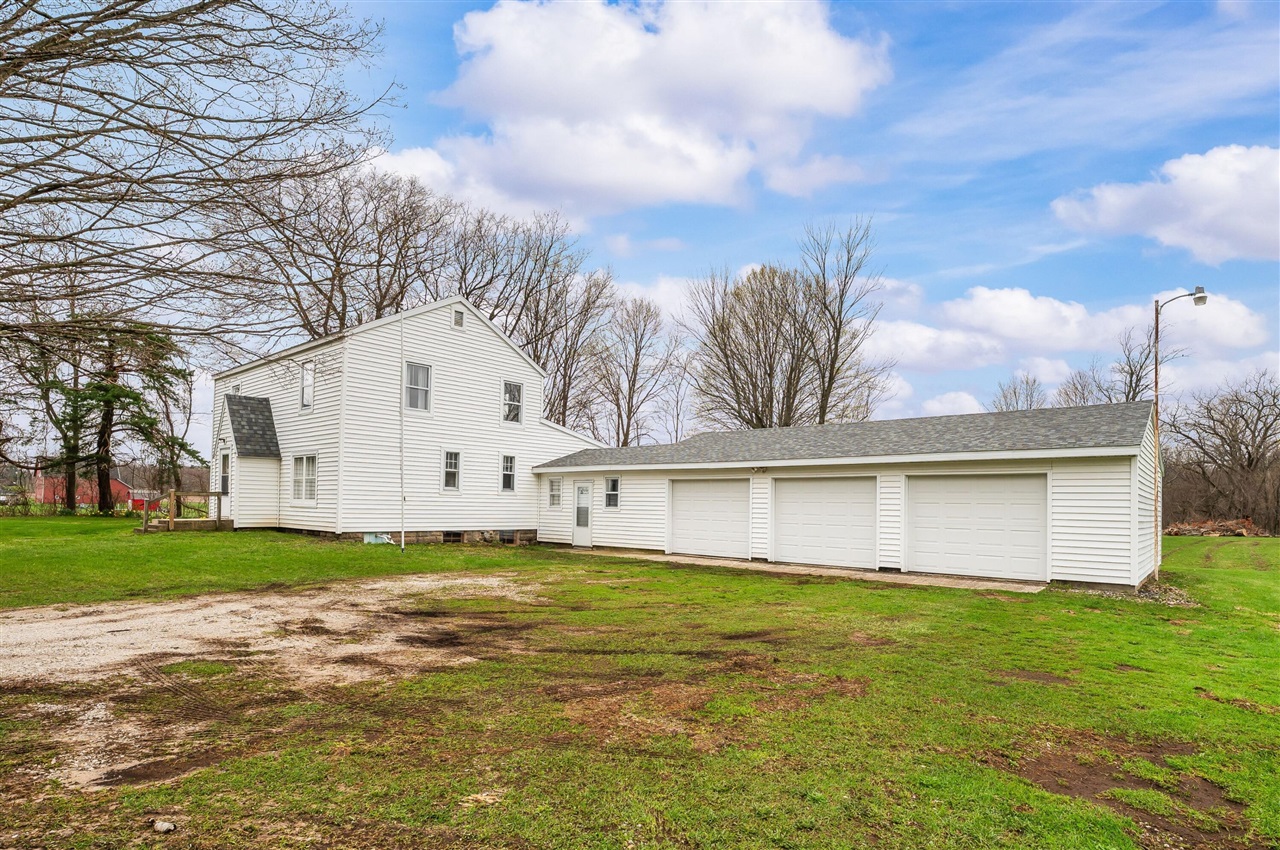 13690 Cleveland Avenue, Buchanan, MI, 49107-9337