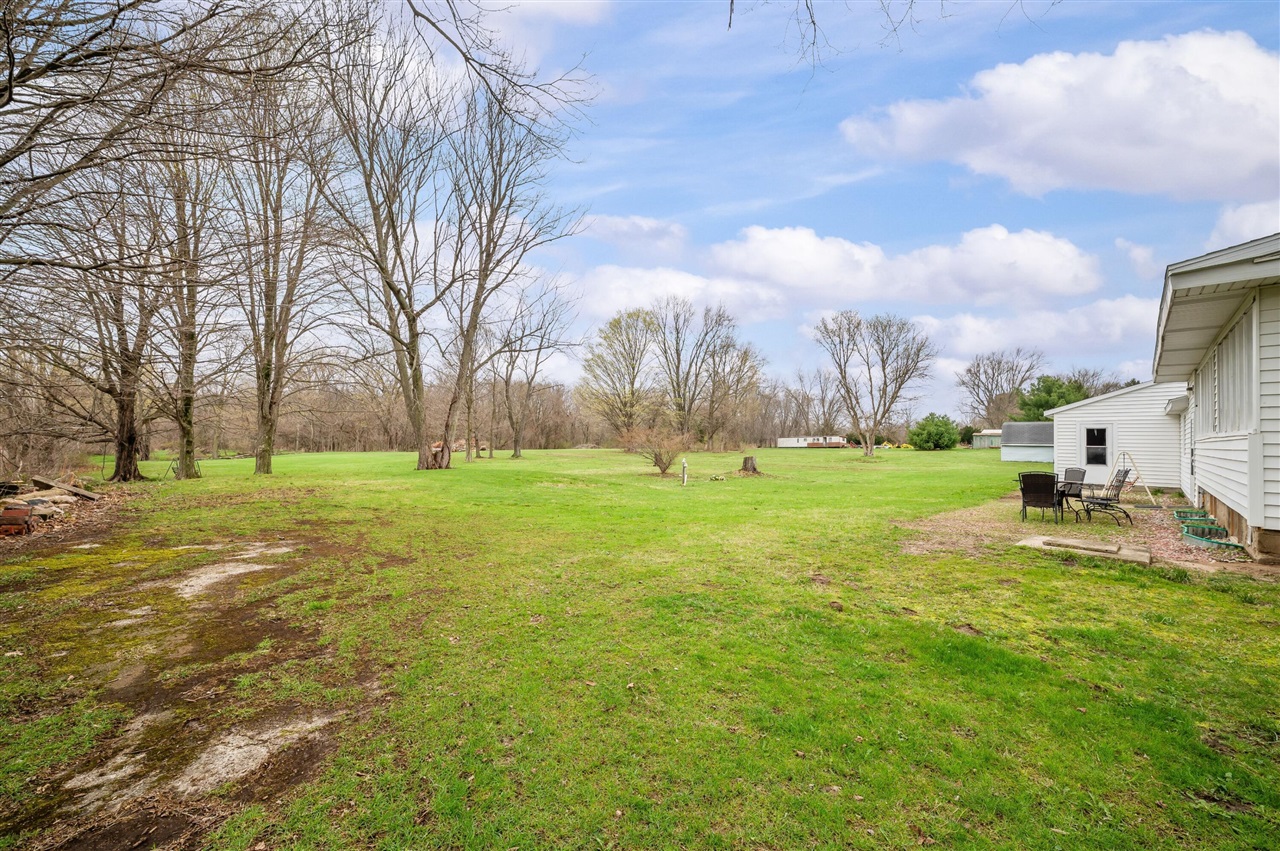 13690 Cleveland Avenue, Buchanan, MI, 49107-9337