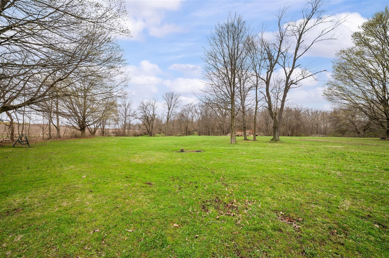 13690 Cleveland Avenue, Buchanan, MI, 49107-9337