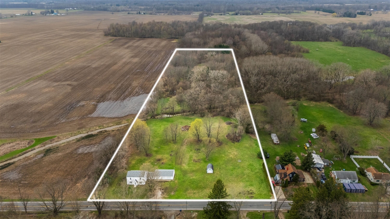 13690 Cleveland Avenue, Buchanan, MI, 49107-9337