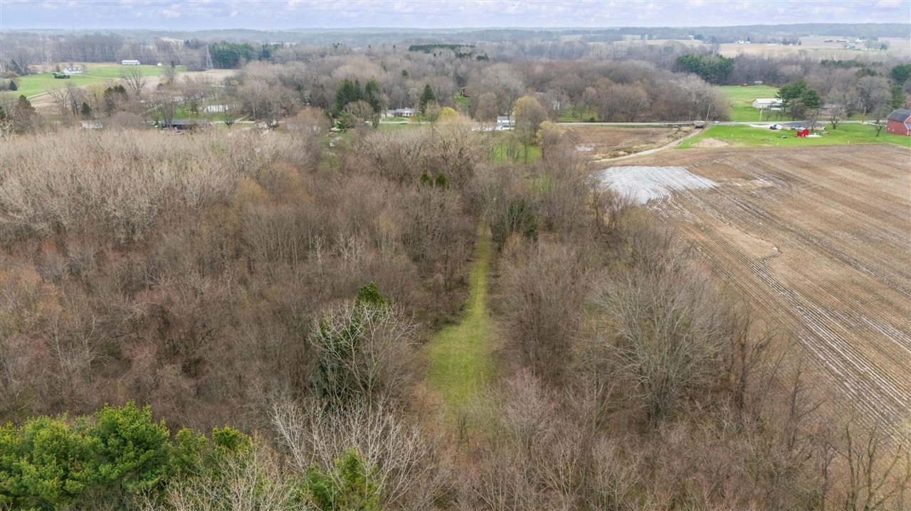 13690 Cleveland Avenue, Buchanan, MI, 49107-9337