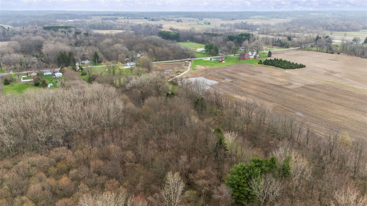 13690 Cleveland Avenue, Buchanan, MI, 49107-9337