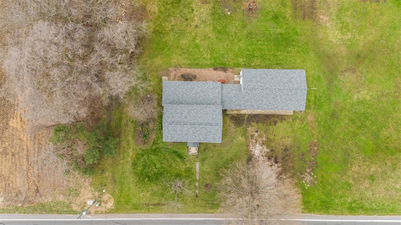 13690 Cleveland Avenue, Buchanan, MI, 49107-9337