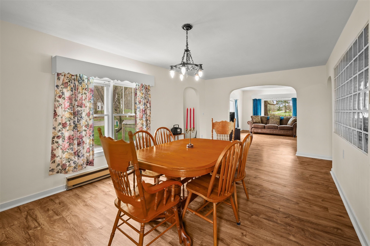 13690 Cleveland Avenue, Buchanan, MI, 49107-9337