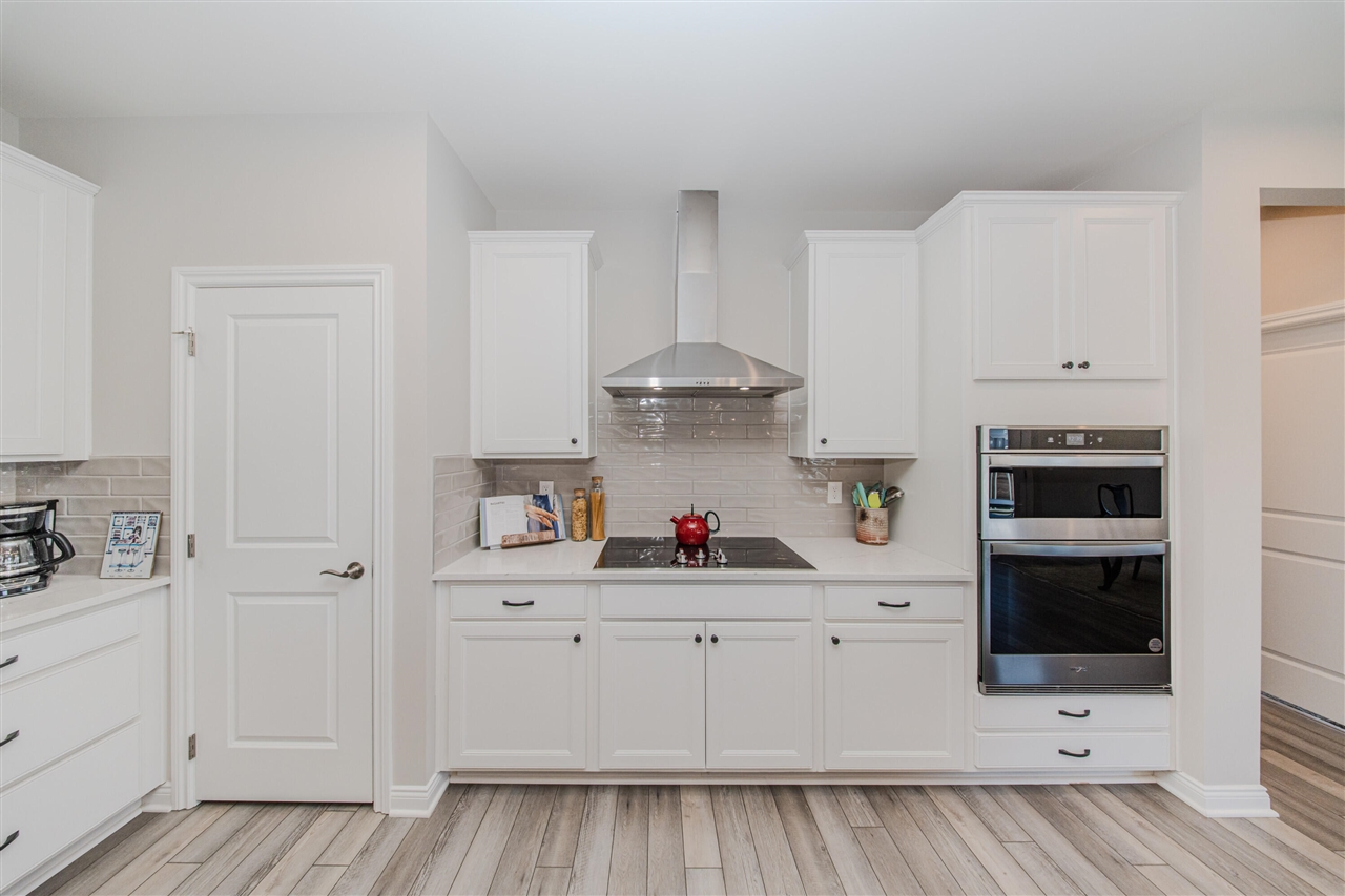 3380 Roslyn Drive, Ypsilanti, MI, 48197-4006