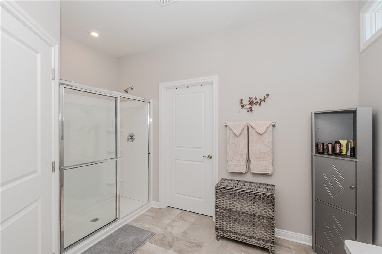 3380 Roslyn Drive, Ypsilanti, MI, 48197-4006
