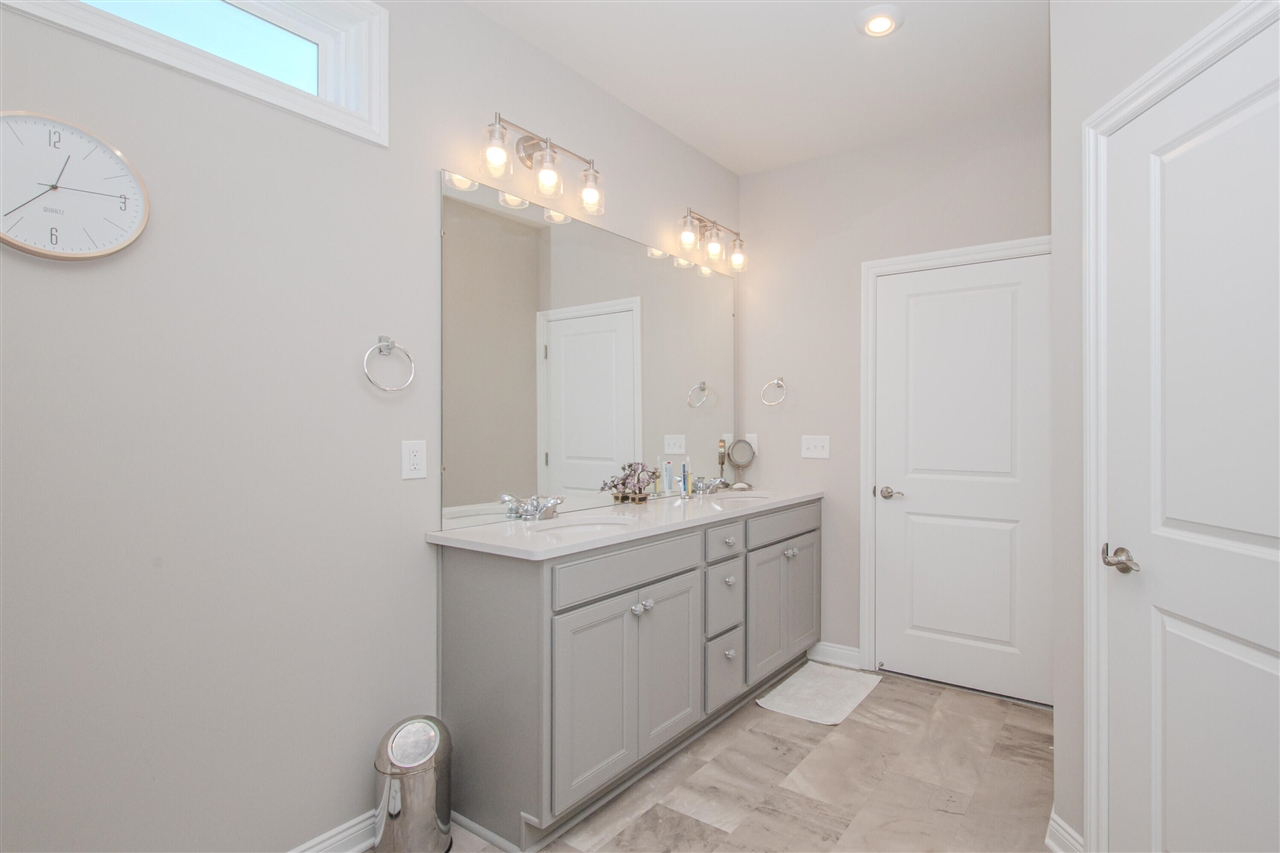 3380 Roslyn Drive, Ypsilanti, MI, 48197-4006